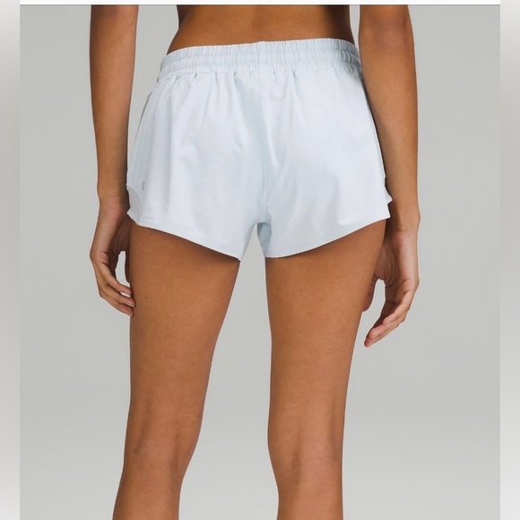 NWT (8) or (M) LuLuLemon hotty hot shorts - Picture 3 of 8